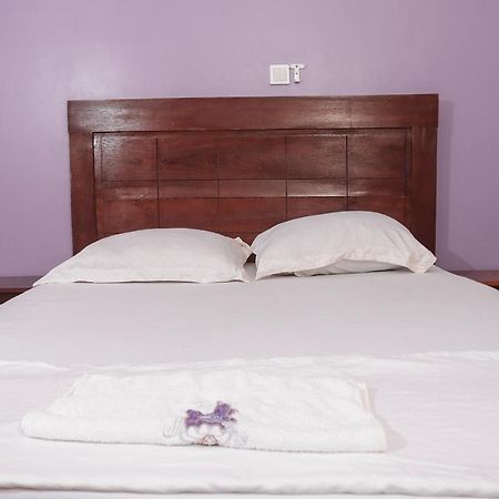 Hotel Appart B4U Yaoundé Buitenkant foto