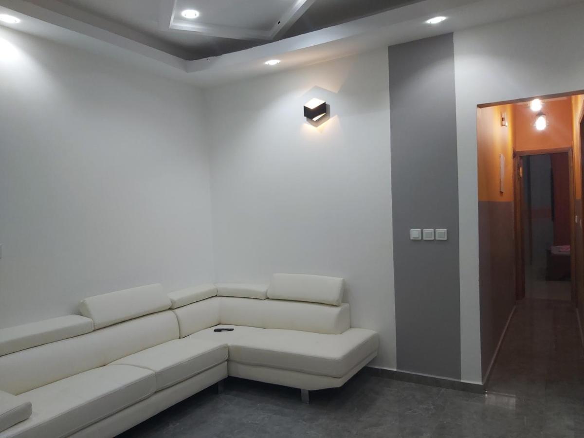 Hotel Appart B4U Yaoundé Buitenkant foto