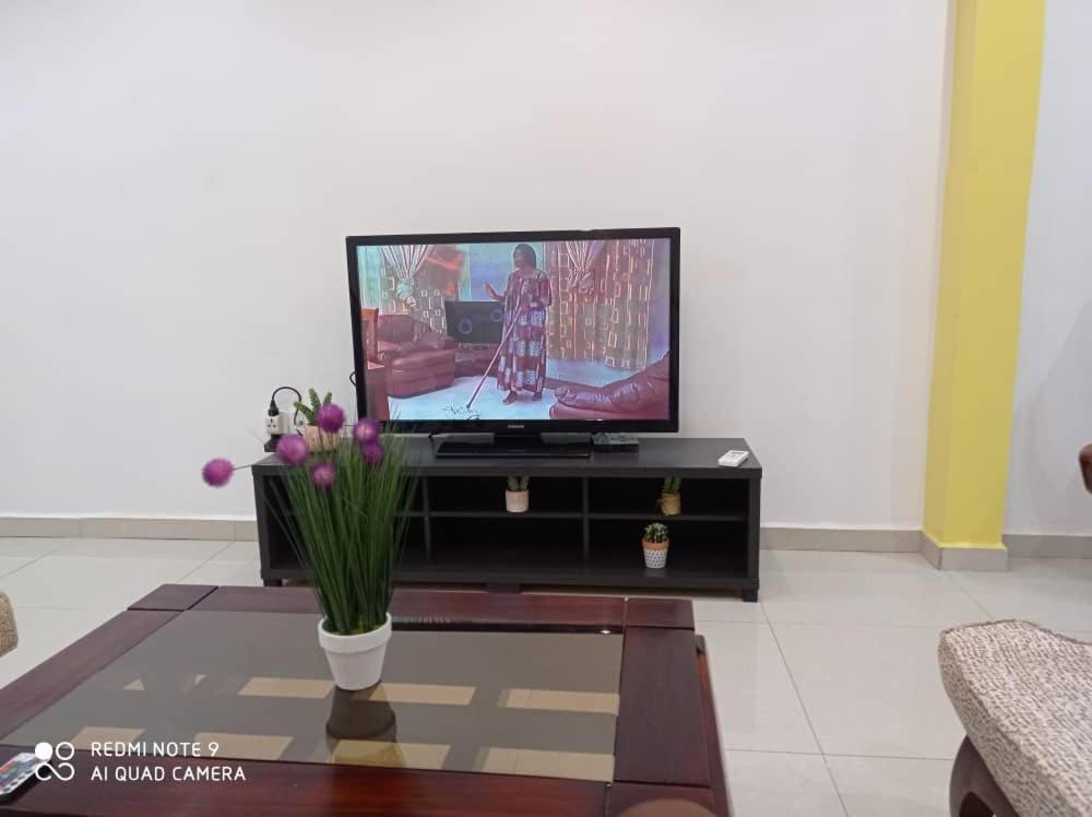 Hotel Appart B4U Yaoundé Buitenkant foto