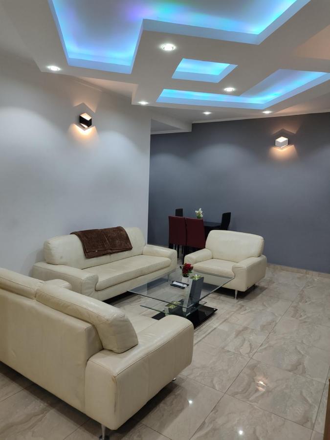 Hotel Appart B4U Yaoundé Buitenkant foto