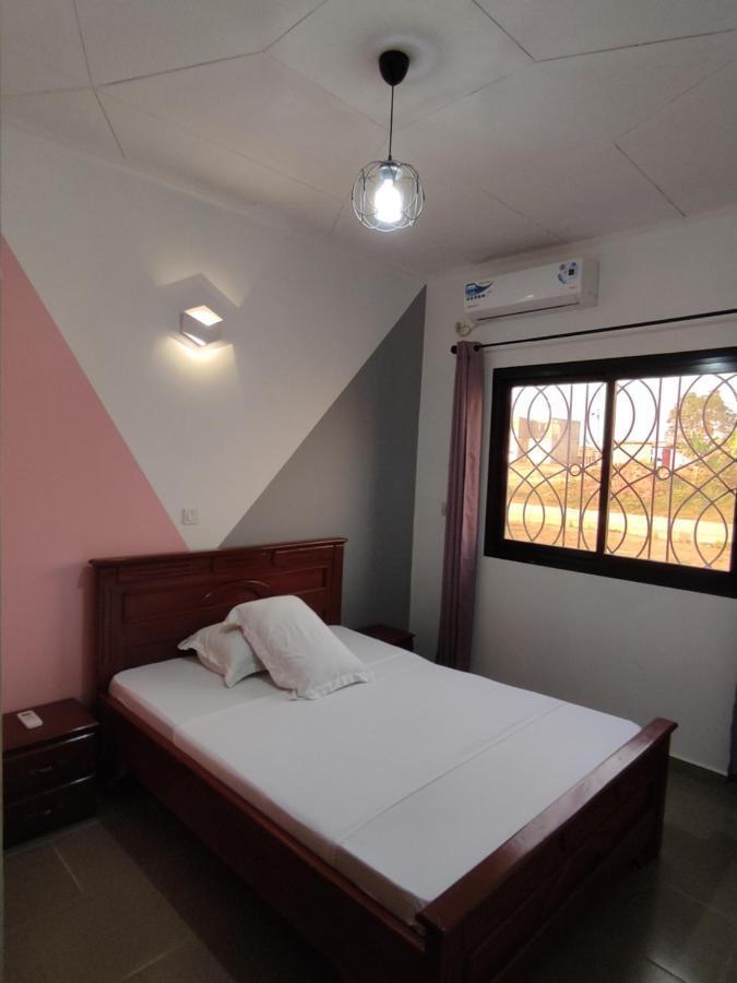 Hotel Appart B4U Yaoundé Buitenkant foto