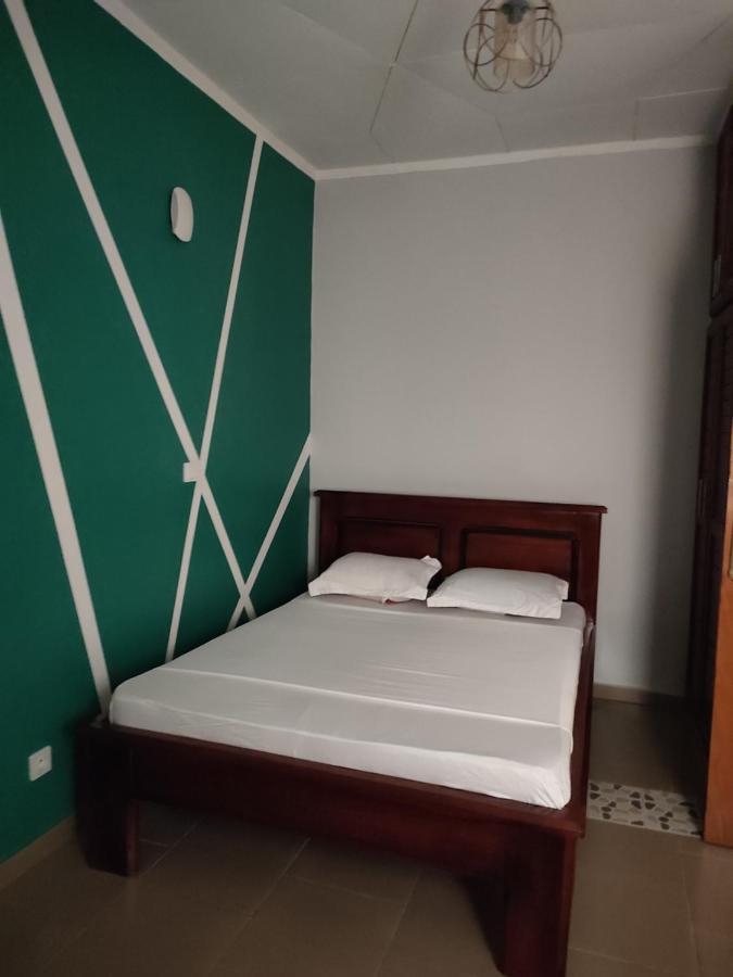 Hotel Appart B4U Yaoundé Buitenkant foto