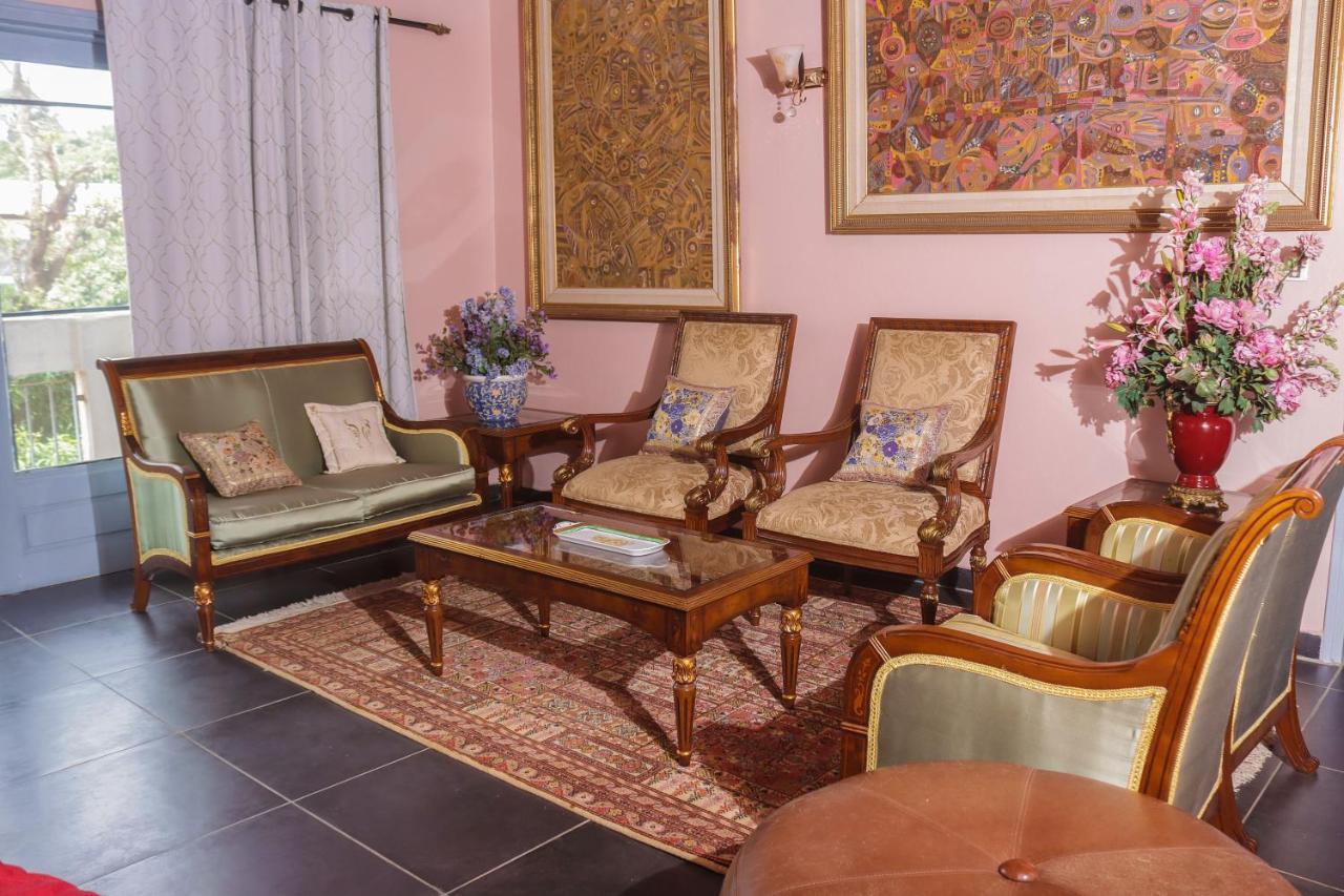 Hotel Appart B4U Yaoundé Buitenkant foto
